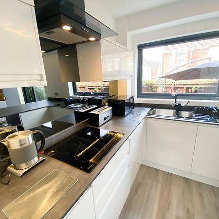 Harbourside House - Great Location - Parking - 2 En-Suites - Sleeps 5 Plus 1 Poole Exteriör bild