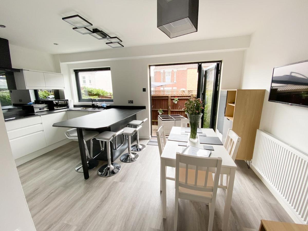 Harbourside House - Great Location - Parking - 2 En-Suites - Sleeps 5 Plus 1 Poole Exteriör bild