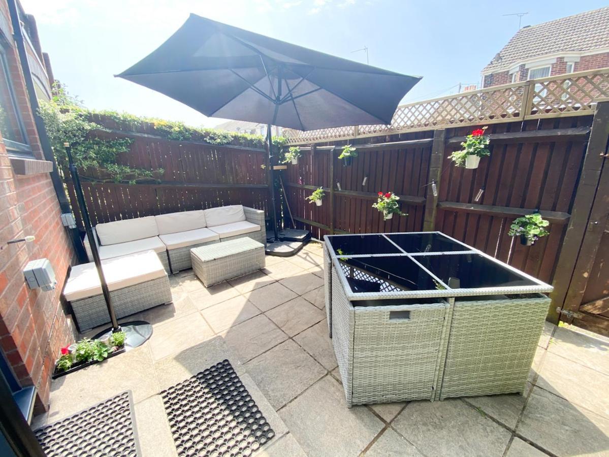 Harbourside House - Great Location - Parking - 2 En-Suites - Sleeps 5 Plus 1 Poole Exteriör bild