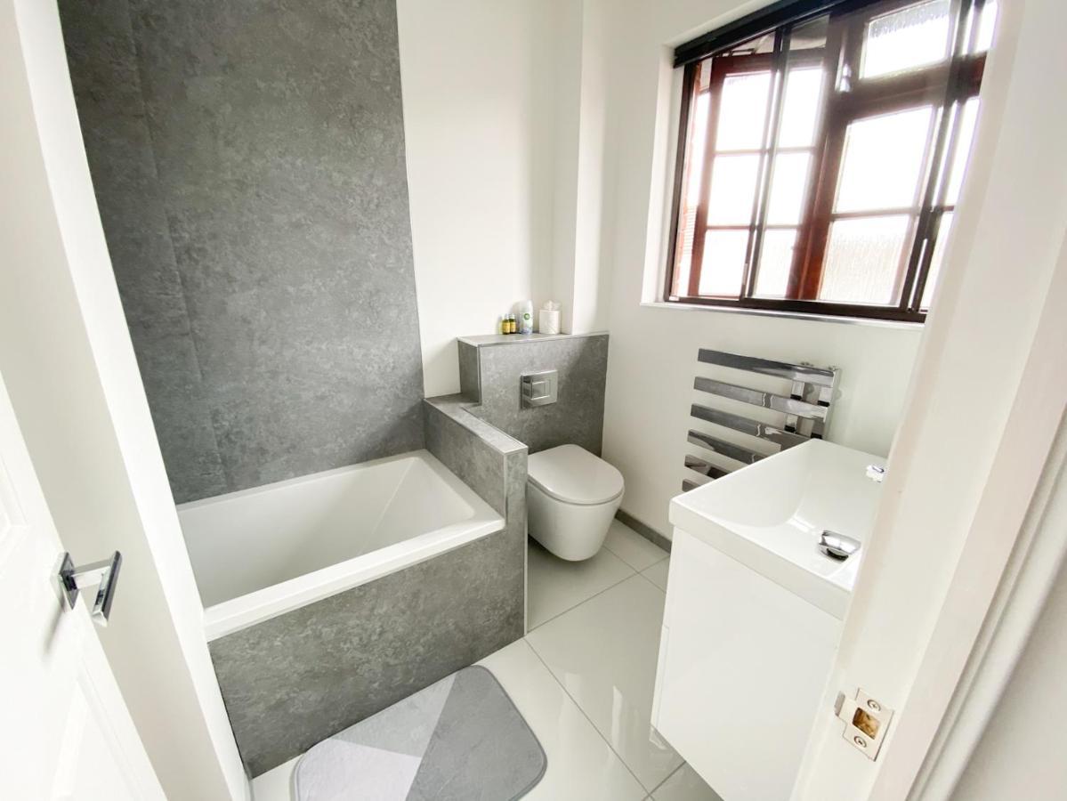 Harbourside House - Great Location - Parking - 2 En-Suites - Sleeps 5 Plus 1 Poole Exteriör bild